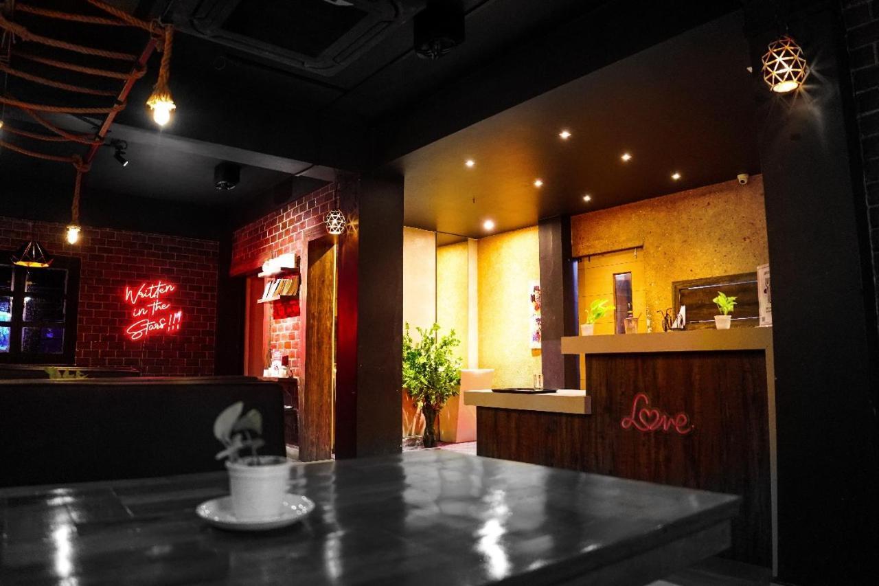 Hotel De L'Amour 布莱尔港 外观 照片